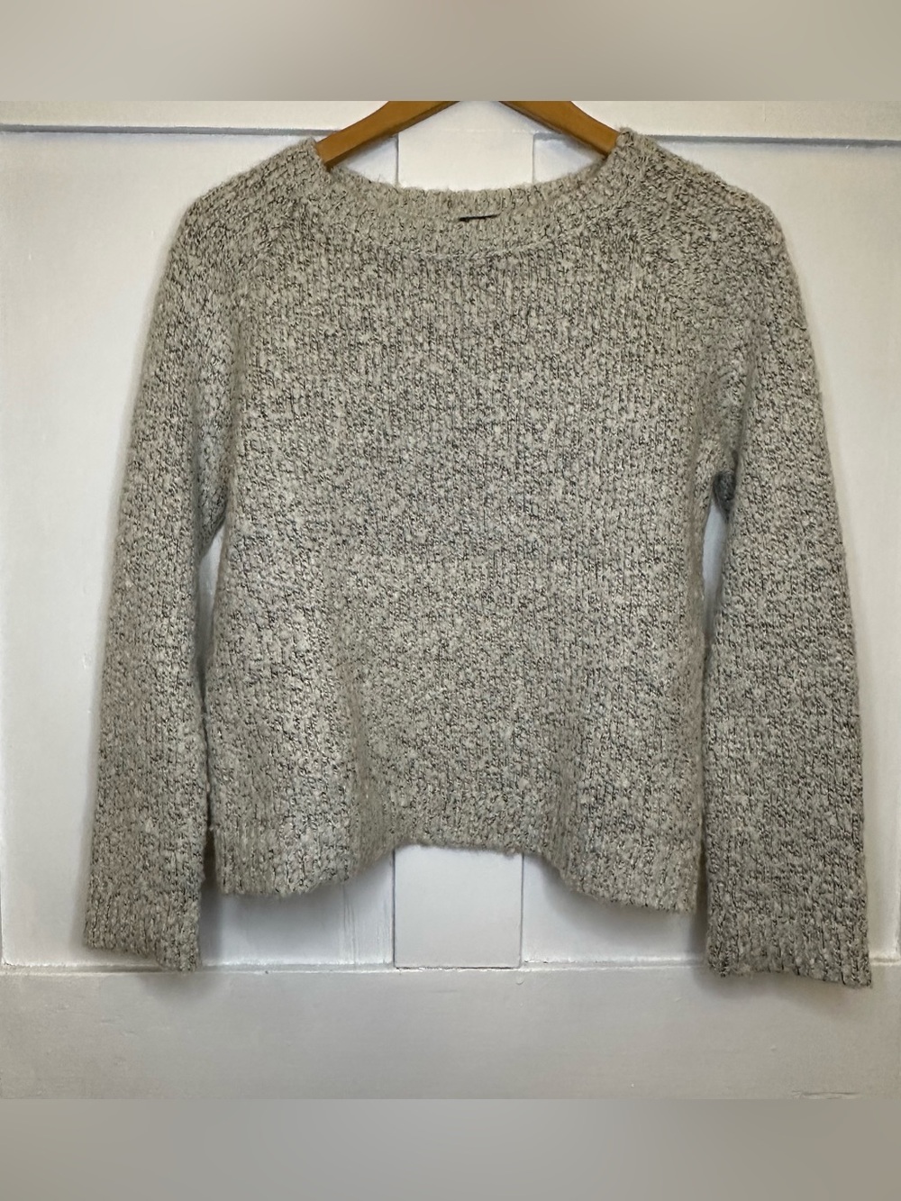 Gap Cozy Neutral Cream and Black Knit Sweater - Women's Crewneck Size S